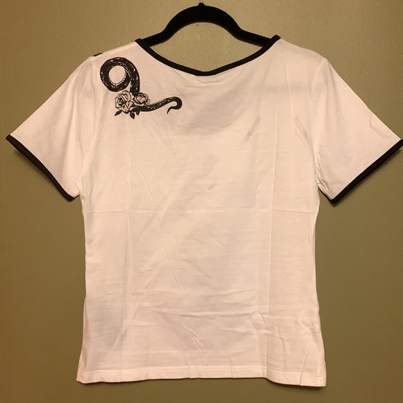 Snakes & Roses Ringer T-Shirt - Picture 4 of 5